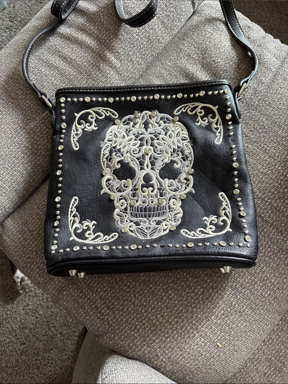 Black Embroidered Skull Crossbody Bag – Women